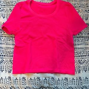 IVL stretch crop workout shirt